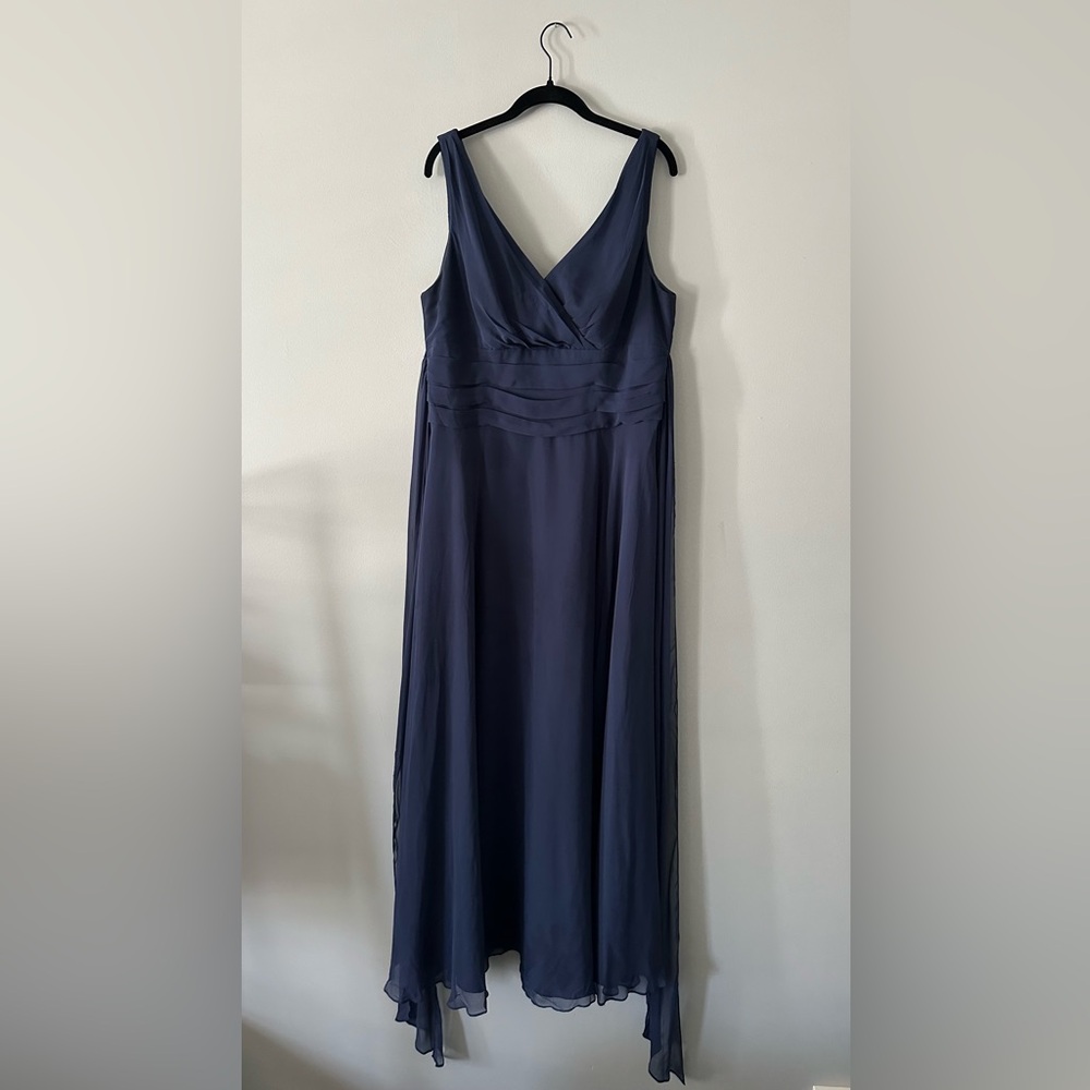 David’s Bridal Surplice Tank Long Chiffon Bridesmaid Dress | Size 14 | Marine